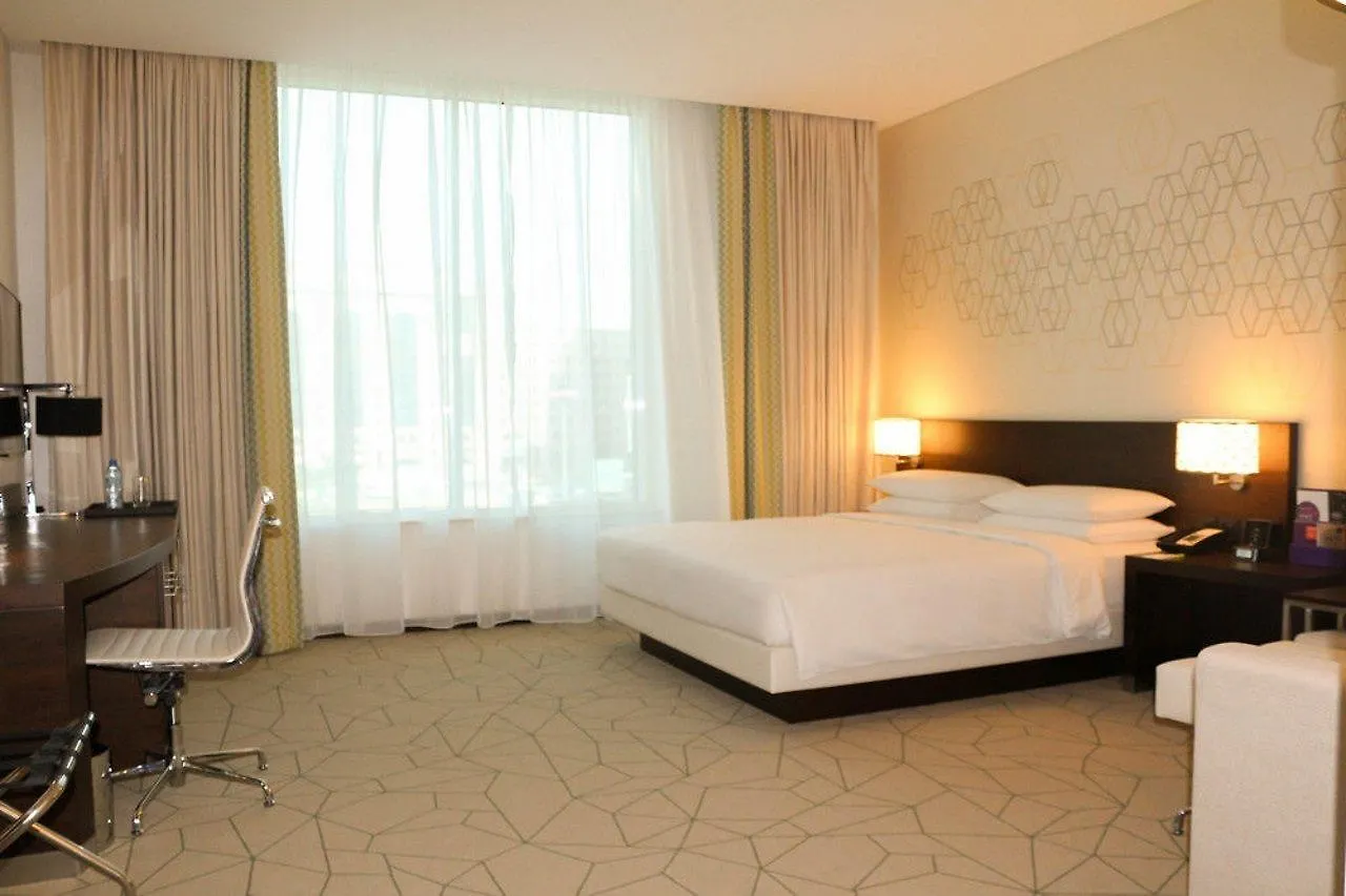 Szálloda Hyatt Place Dubai Baniyas Square