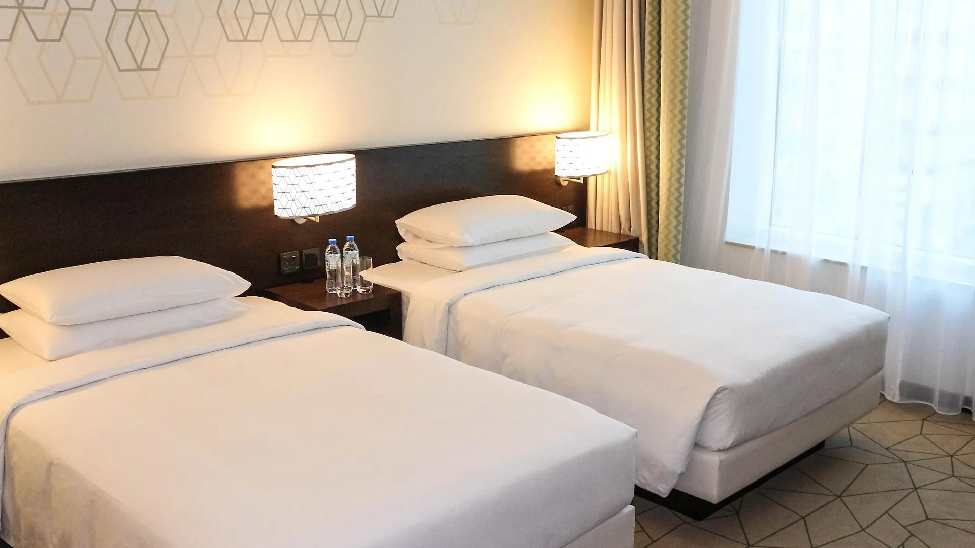 ****  Hotel Hyatt Place Dubai Baniyas Square Émirats arabes unis