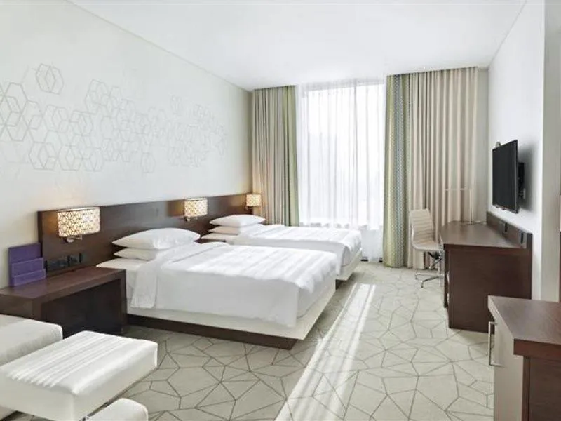 Hotel Hyatt Place Dubai Baniyas Square