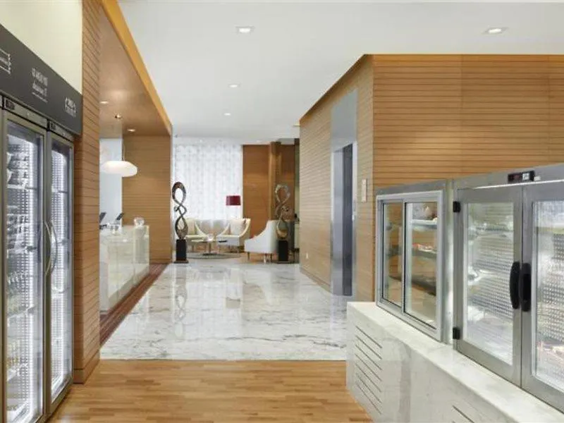 Hyatt Place Dubai Baniyas Square